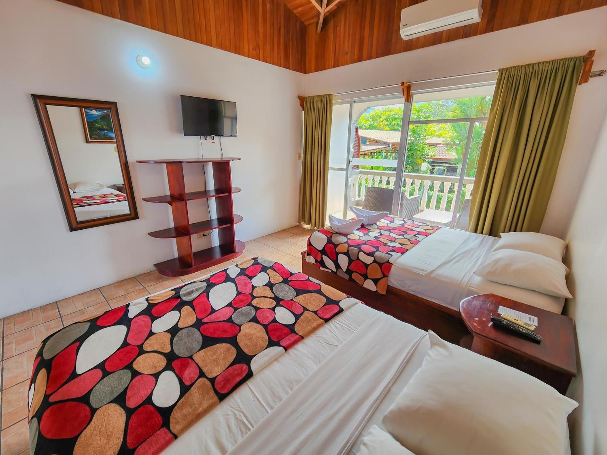 Hotel Sierra Arenal La Fortuna Екстериор снимка